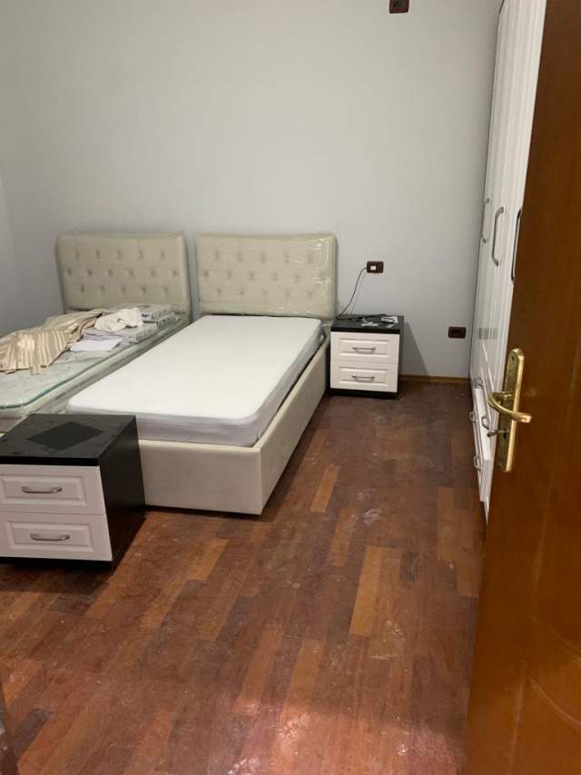 Tirane, jepet me qera shtepi 1+1+BLK Kati 2, 75 m² 45.000 Leke (rruga Kristaq Capo)