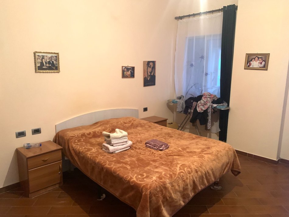Shitet Apartament 2+1+2, Astir