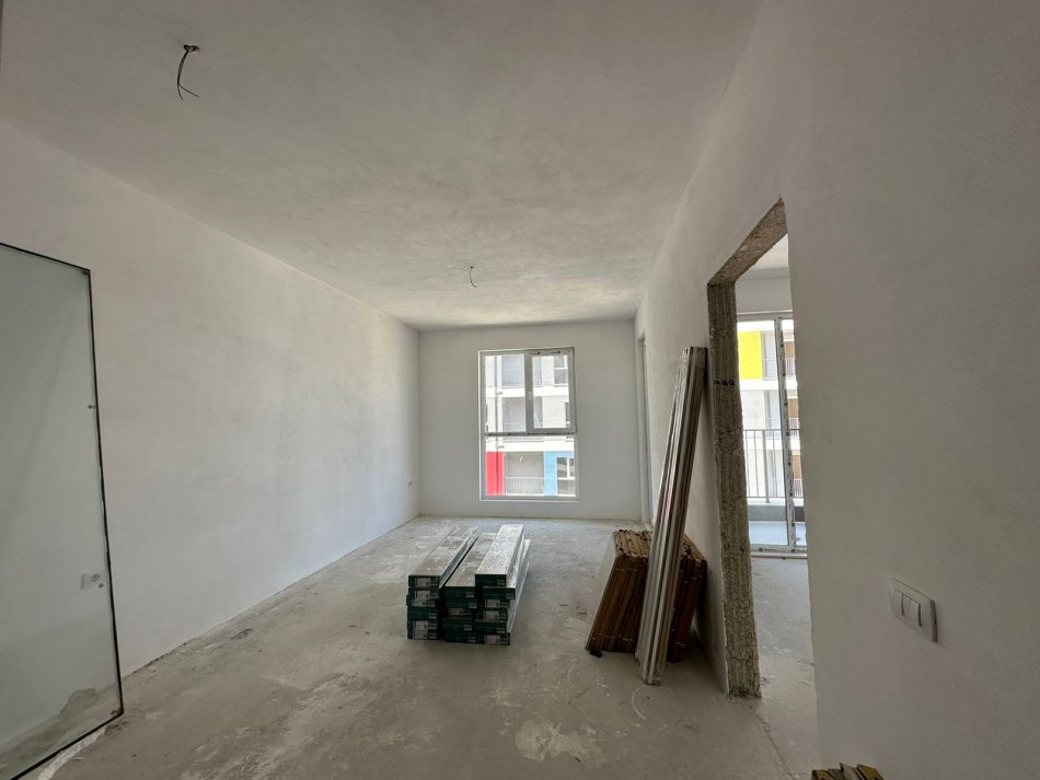 Tirane, shitet 1+1 Kati 4, 64 m² 66.600 € (Gryka e Kacanikut)