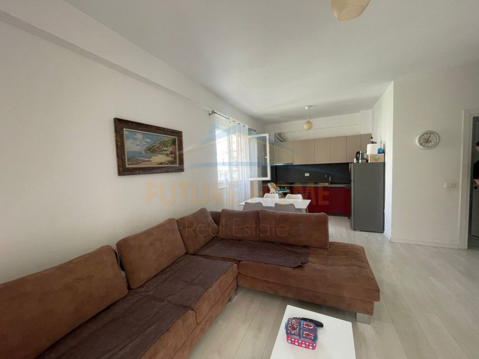 0683487469  Tirane, jepet me qera apartament 2+1+Ballkon Kati 2, 102 m² 600 € (Liqeni i Thate)