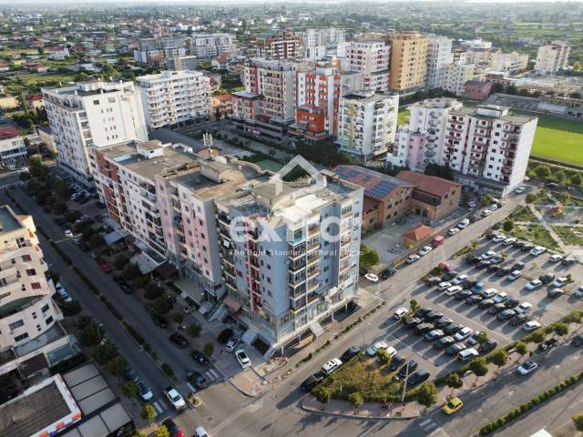Lezhe, shitet apartament Kati 5, 122 m² 90.000 Euro (Prane Katedrales)