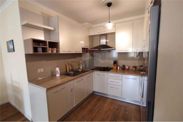 Tirane, jepet me qera apartament 2+1+BLK Kati 4, 80 m² 650 Euro (Artan Lenja)