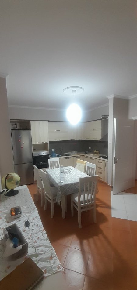 Tirane, jepet me qera apartament 3+1+2, Kati 8, 108 m² 550 € (Astir)