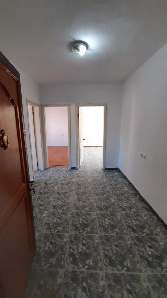 Tirane, shes apartament 2+1 Kati 5, 76 m² 78.000 Euro (Rruga Naim Frashëri Tiranë,Shqipëria)