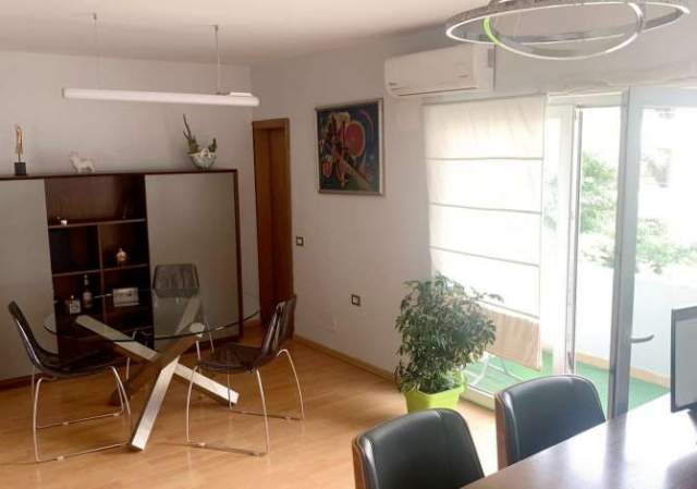 Tirane, shes apartament 4+1+BLK Kati 3, 130 m² 230.000 Euro (Rruga Sami Frashëri Tiranë,Shqipëria)