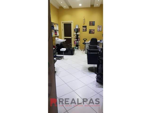 Tirane, shes dyqan Kati 0, 59 m² 170.000 Euro (RRUGA GEORGE W.BUSH)