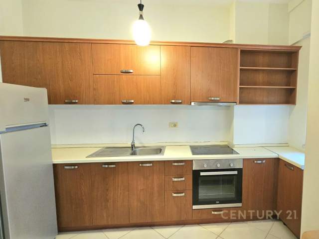 Tirane, jepet me qera apartament 1+1+BLK Kati 3, 60 m² 380 Euro (Liqeni i Thatë)