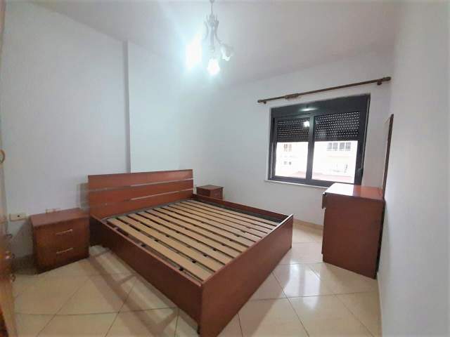 Tirane, shes apartament 1+1 Kati 9, 68 m² 125.000 Euro (MYSLYM SHYRI)