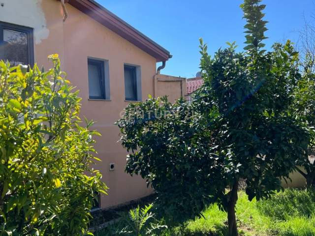 Tirane, shitet Vile 5+1+BLK Kati 2, 500 m² 300.000 Euro (Sauk)