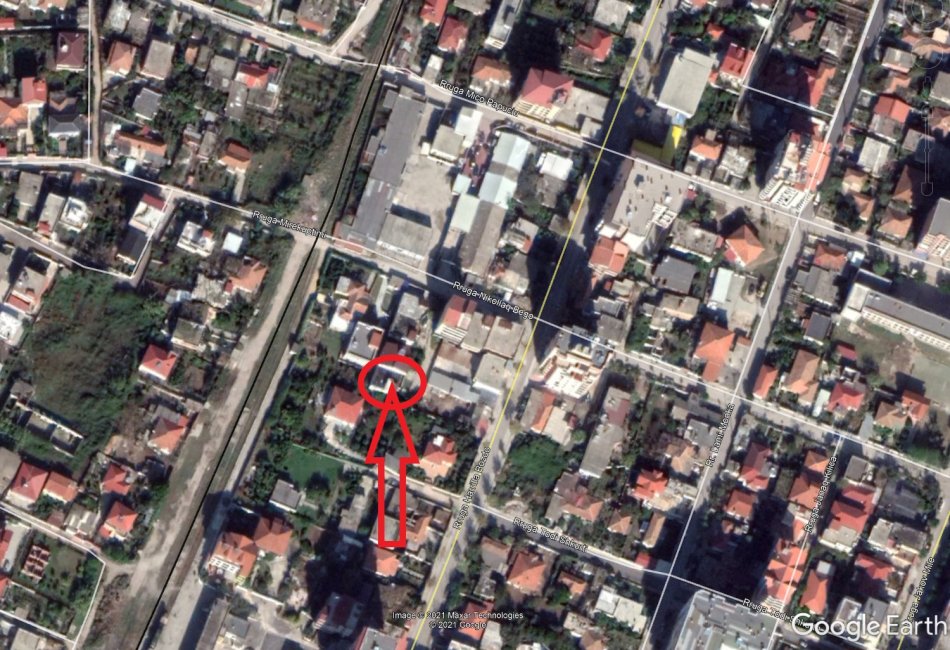 Fier, Shitet Truall 217.5 m² dhe Ndertese 99 m², 6.160.000 Leke (Lagja “15 Tetori”)