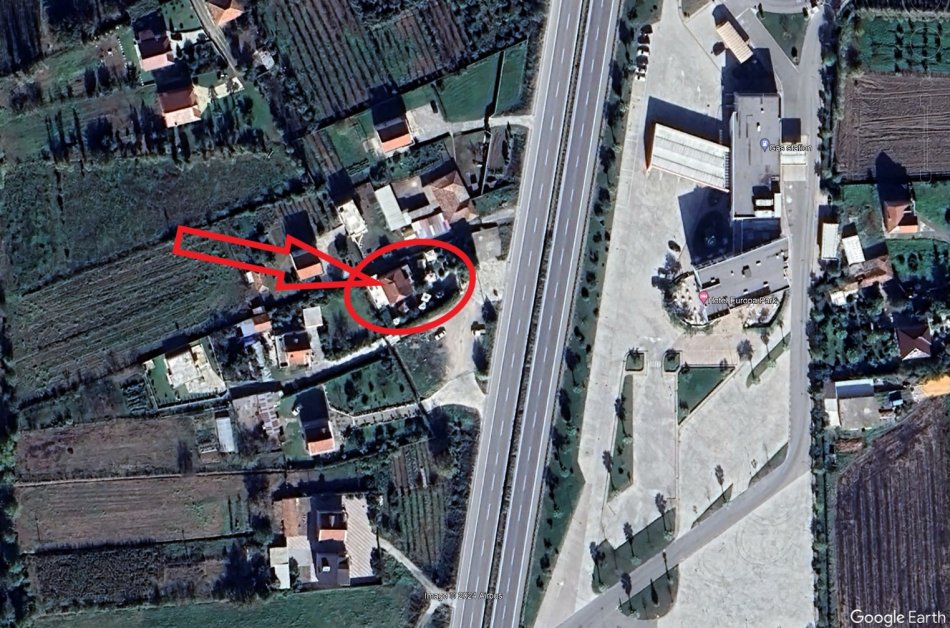 Kruje, shitet Truall dhe Ndertese, 3.600.000 Leke (Thumane)