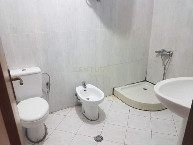 Tirane, shitet apartament 2+1+BLK Kati 5, 122 m² 106.000 Euro (Astiri)