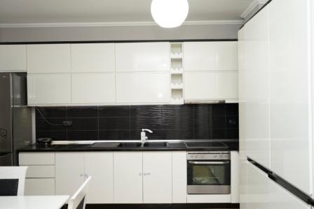 Tirane, jap me qera apartament 1+1+BLK Kati 4, 65 m² 35.000 Leke Unaze e Re afer ' Vila L ' (Rruga Loni Ligori)