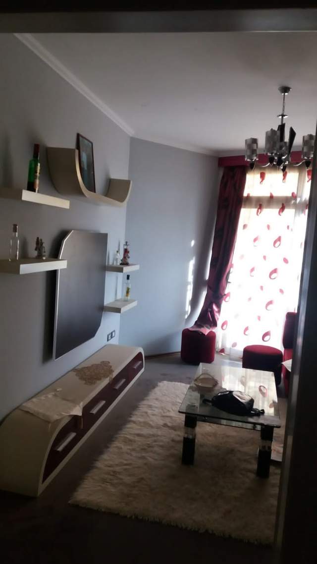 Tirane, jepet me qera apartament 2+1+BLK Kati 5, 105 m² 400 Euro (Don Bosko)