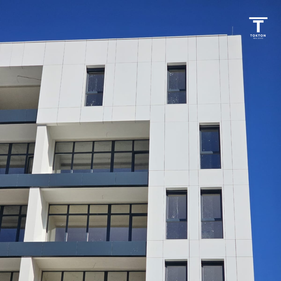 SHITET, APARTAMENT 2+1, KOMPLEKSI "BERMON", FUNDI I BULEVARDIT TË RI, TIRANË, 161,475 EUR