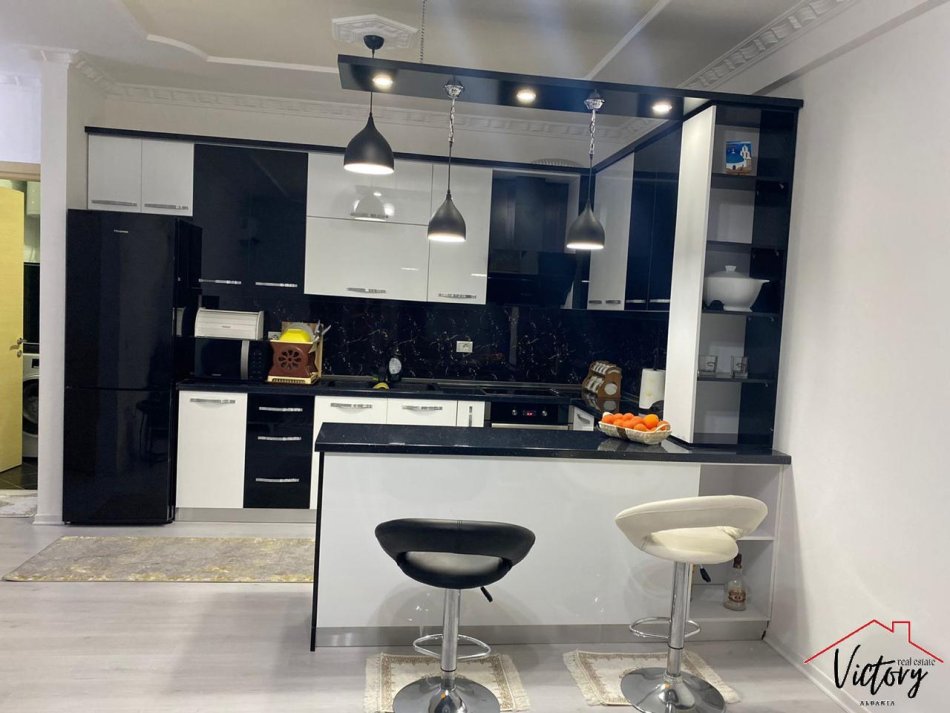 APARTAMENT 1+1 PER SHITJE NE VLORE