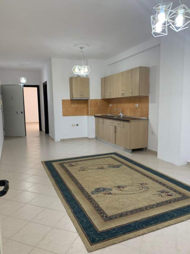 Tirane, shitet apartament 2+1+BLK Kati 3, 87 m² 70.000 Euro (fresk)