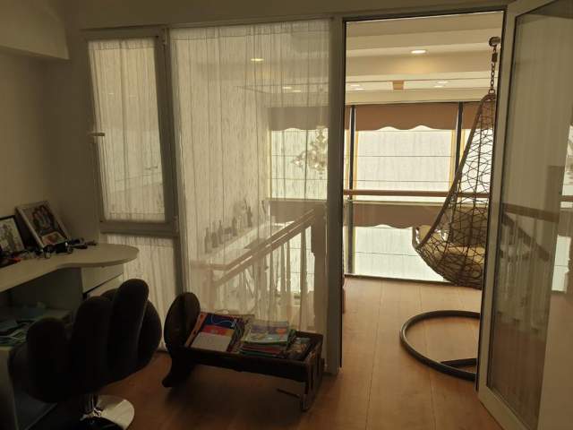 Tirane, jepet me qera apartament duplex 3+1 Kati 2, 100 m² 450 Euro (Rruga Luan Zelka)