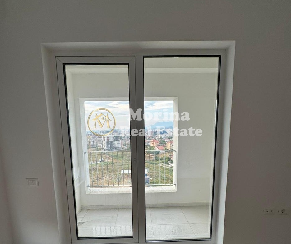 Tirane, jepet me qera apartament 2+1 Kati 7, 100 m² 350€ (Ali Demi)