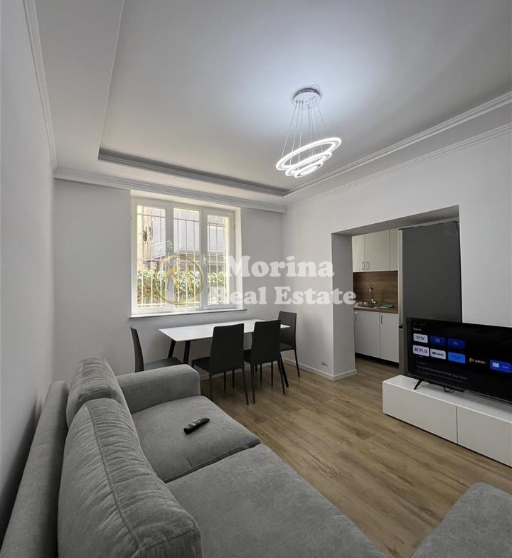 Tirane, jepet me qera apartament 2+1 Kati 1, 85 m² 700 € (Rruga Kavajes)