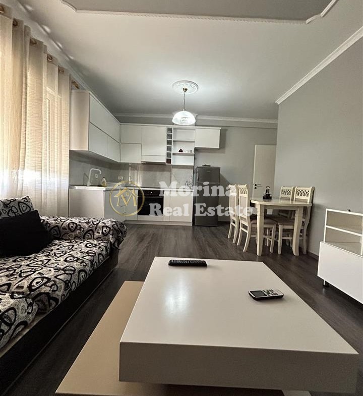 Tirane, jepet me qera apartament 2+1 Kati 3, 95 m² 450 € (Fresku)