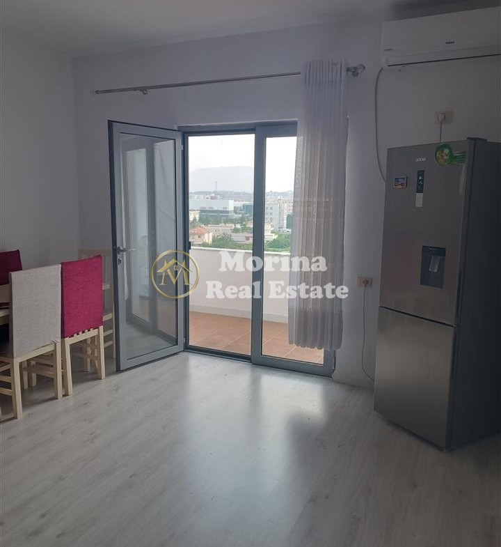 Tirane, jepet me qera apartament 3+1 Kati 3, 175 m² 500 € (Fushe Mezez)