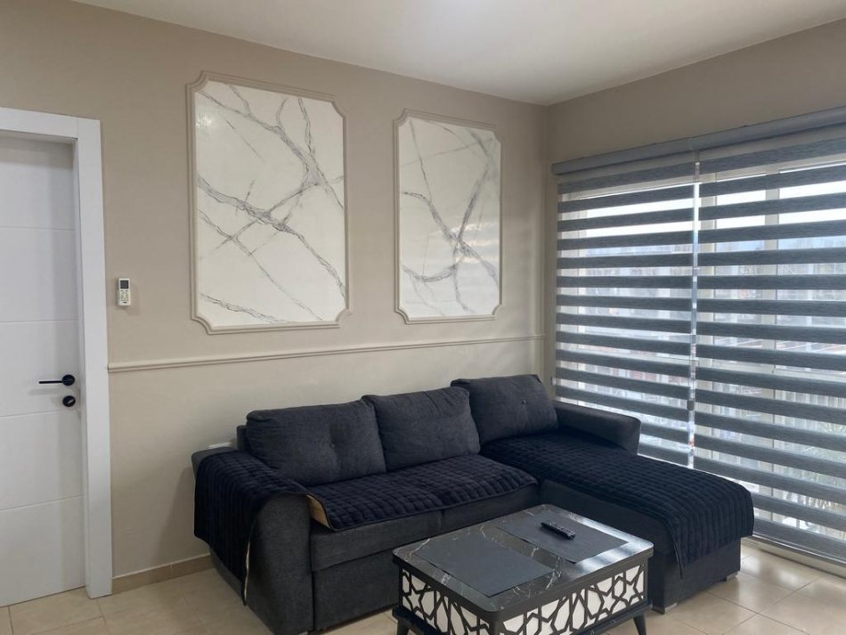 Tirane, jepet me qera apartament 1+1+Ballkon Kati 5, 65 m² 500 € (Fusha Aviacionit)