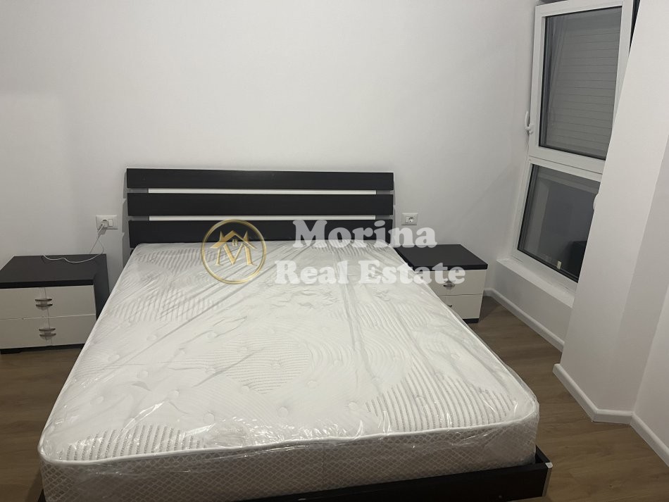 Tirane, jepet me qera apartament 2+1 Kati 4, 95 m² 450 € (Ali Demi)