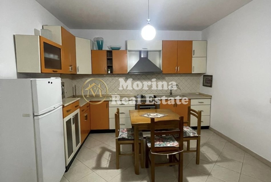 Tirane, jepet me qera apartament 2+1+2wc Kati 2, 110 m² 700 € (Zogu Zi)