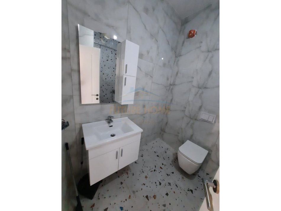 0683487469  Tirane, jepet me qera apartament 2+1+Ballkon Kati 2, 102 m² 600 € (Liqeni i Thate)