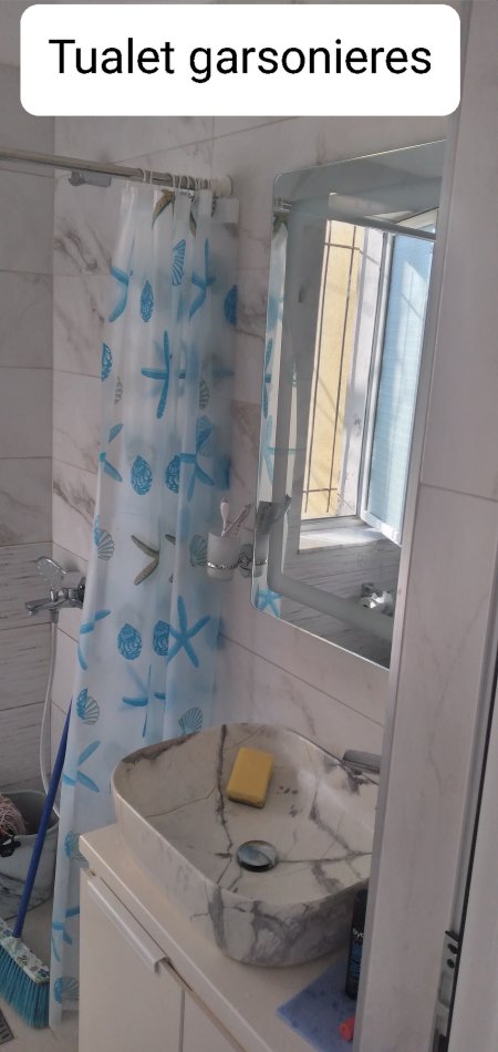 Pogradec, jepet me qera garsonier 1+1 Kati 1, 40 € (Pogradec)