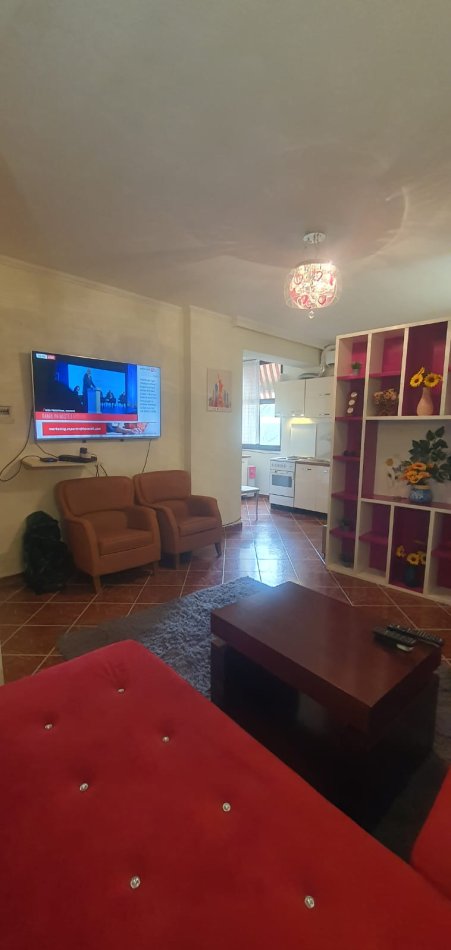 Tirane, jepet me qera apartament 1+1 Kati 4, 45 m² 400 € (Stadiumi Air Albania)