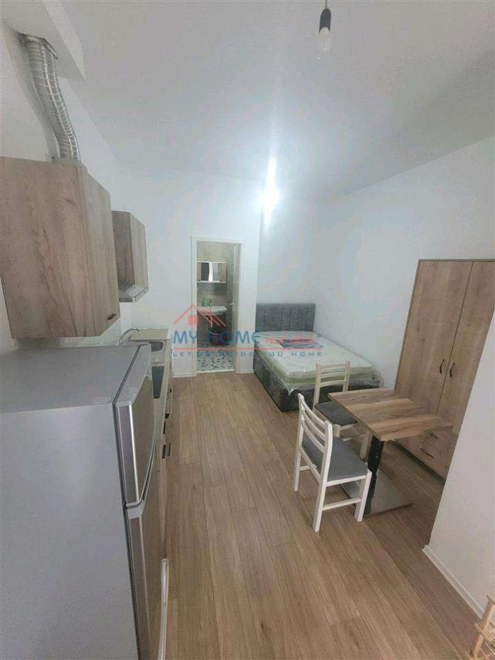 Tirane, shitet garsonier Kati 0, 