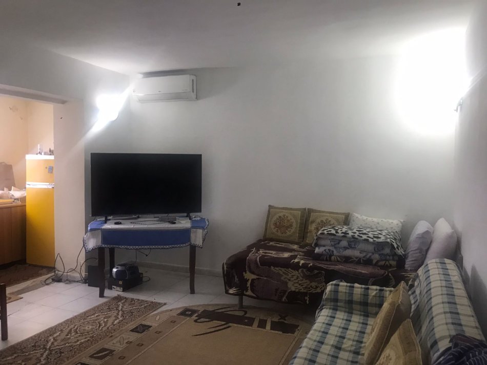 Tirane, shitet apartament 2+1+Ballkon Kati 1, 87 m² 118.000 € (ne fillim te rruges Myslym Keta Tirane.)