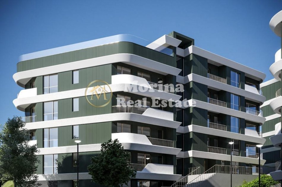 Tirane, shitet apartament 2+1 Kati 3, 104 m² 177.000 € (Liqeni i Thate/Rruga Hamdi Garunja)