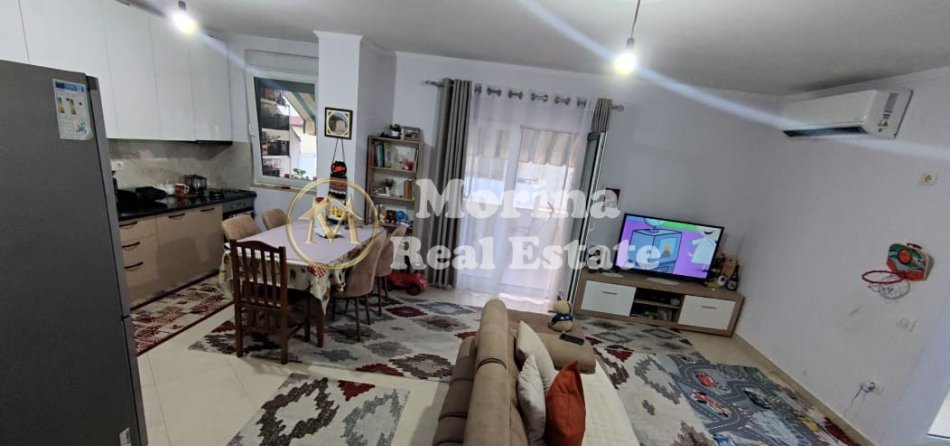 Tirane, shitet apartament 3+1 Kati 1, 130 m² 150.000 € (Rruga Besim Alla)