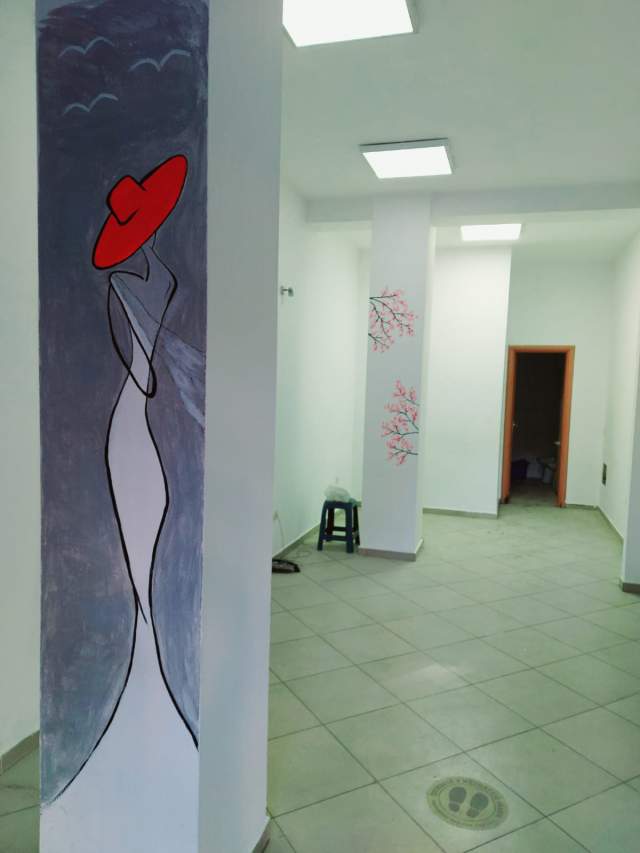 Tirane, jap me qera dyqan Kati 0, 30 m² 350 Euro (Myslym Shyri)