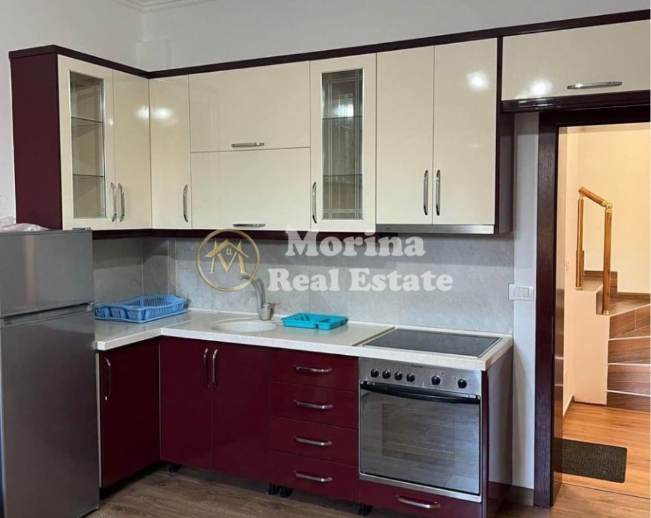 Tirane, jepet me qera Vile 2+1 Kati 1, 125 m² 500 € (Selite/Amerikan 3)