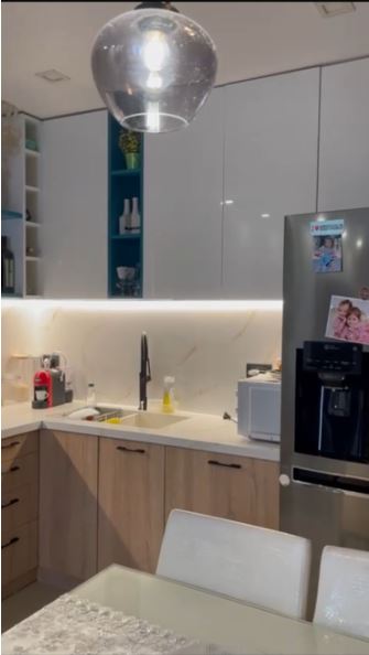 shitet apartament Kati 2, 100 m² 170.000 € (Shitet Super Apartament 2+1 në zonën 5 Maji, pas Concordit,)