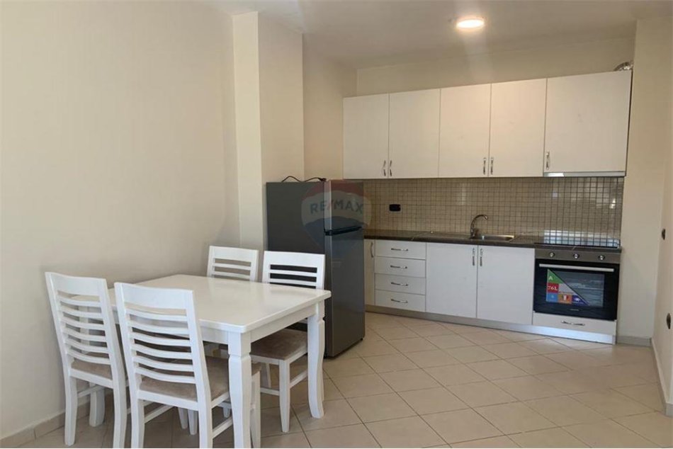 Apartament 1+1 per qira, Tregu Elektrik 400e