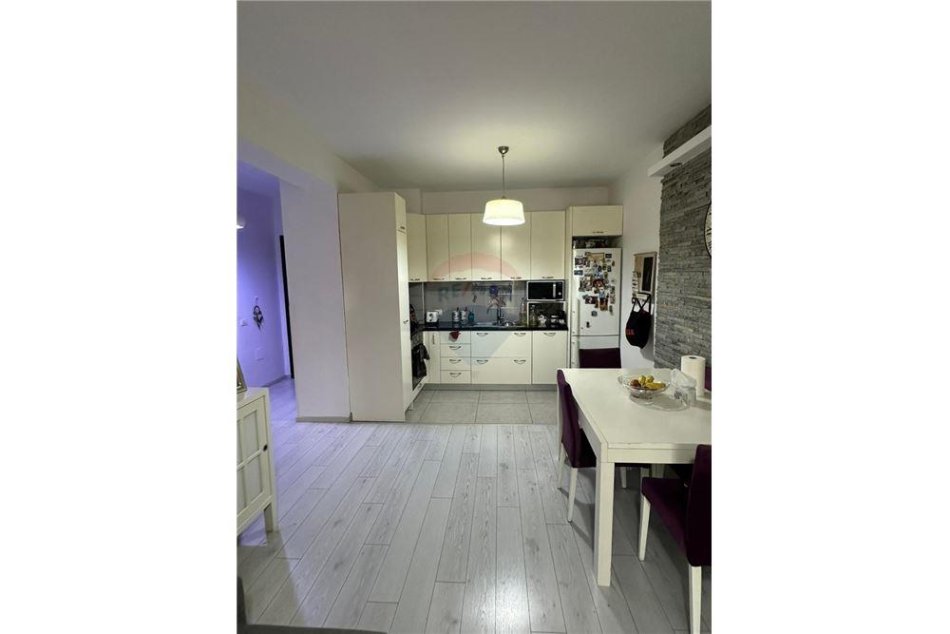Tirane, shitet apartament 2+1+Aneks+Ballkon Kati 2, 94 m² 125.000 € (Bulevardi Migjeni - Astir)