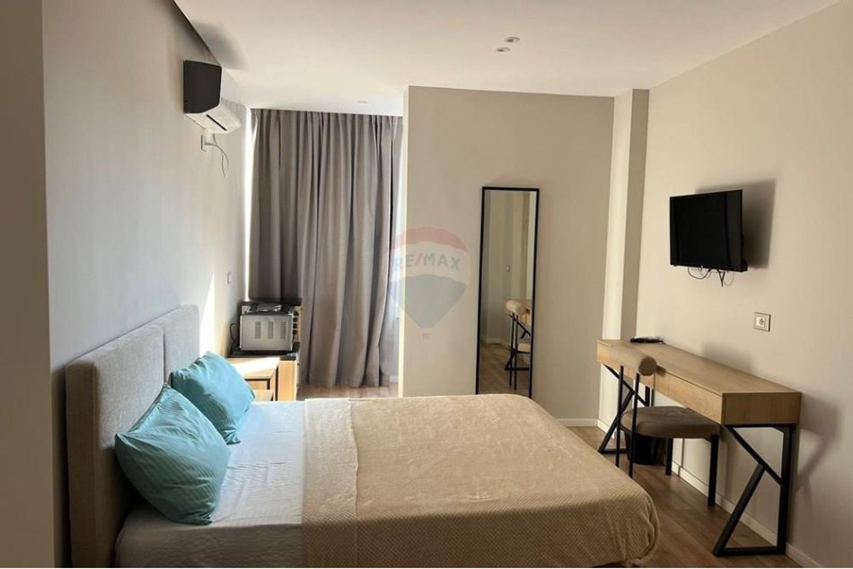 Tirane, jepet me qera garsonier , 74 m² 550 € (Tirana e Re - Sheshi Willson)