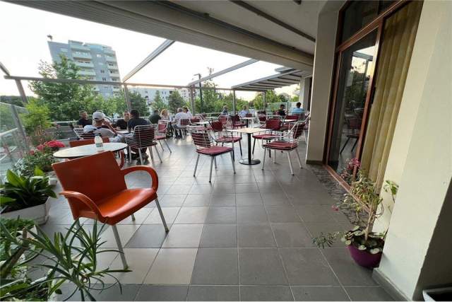 Vlore, jepet me qera ambjent biznesi Kati 0, 2.500 Euro (Rruga Demokracia)