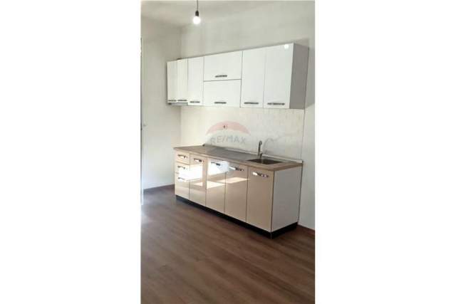 Tirane, jepet me qera apartament 2+1+BLK Kati 5, 115 m² 35.000 Leke (Don Bosko)