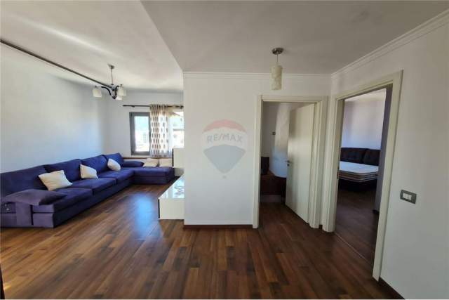 Tirane, shitet apartament 2+1+BLK Kati 8, 96 m² 120.000 Euro (Pazari i ri)