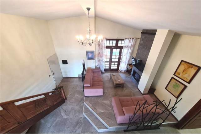 Tirane, shitet apartament duplex 3+1+A+BLK Kati 5, 195 m² 250.000 Euro (Kopshti Botanik)