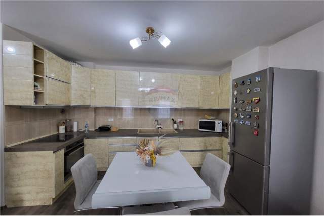 Tirane, shitet apartament 2+1+BLK Kati 3, 76 m² 135.000 Euro (Rruga e Kavajes)
