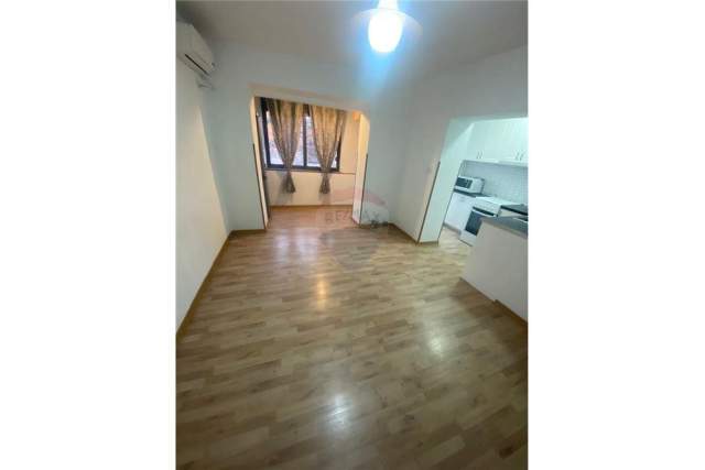 Tirane, jepet me qera apartament 2+1 Kati 2, 73 m² 350 Euro (bryli)