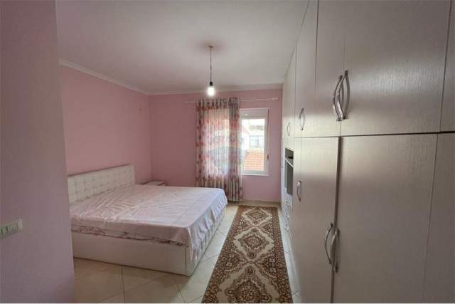 Tirane, shitet apartament 2+1+BLK Kati 2, 92 m² 140.000 Euro (Eleonora, Market Aldi)