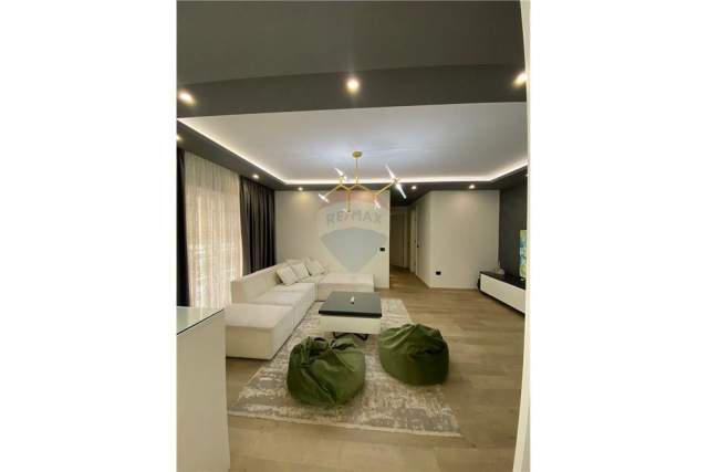 Tirane, jepet me qera apartament 2+1+BLK Kati 8, 108 m² 1.300 Euro (Kompleksi Delijorgji)